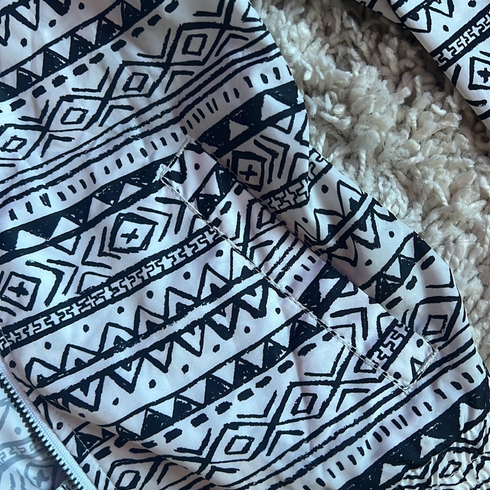 Zine jacket - Picture 4 of 4